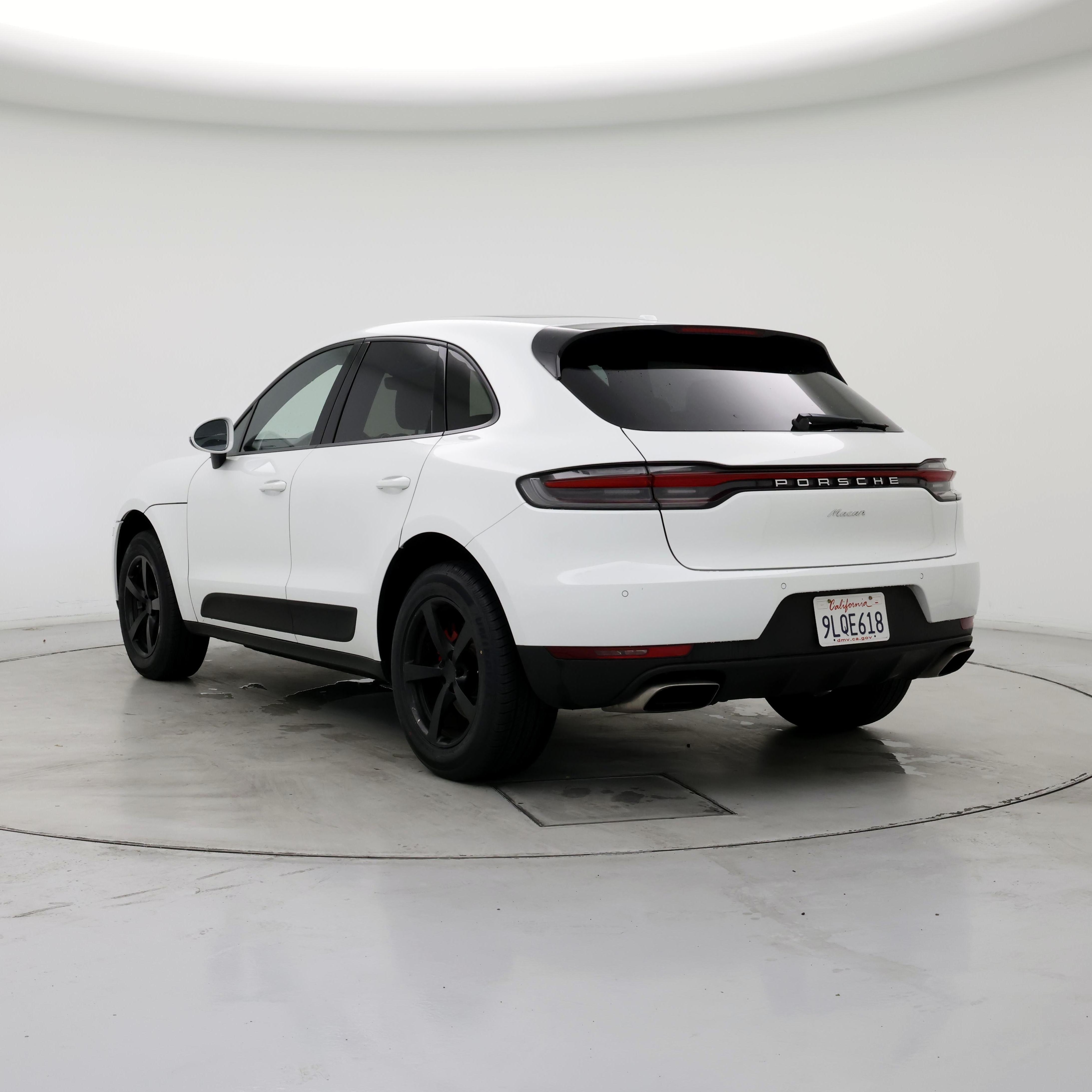Thumbnail: 2020 Porsche Macan - 2