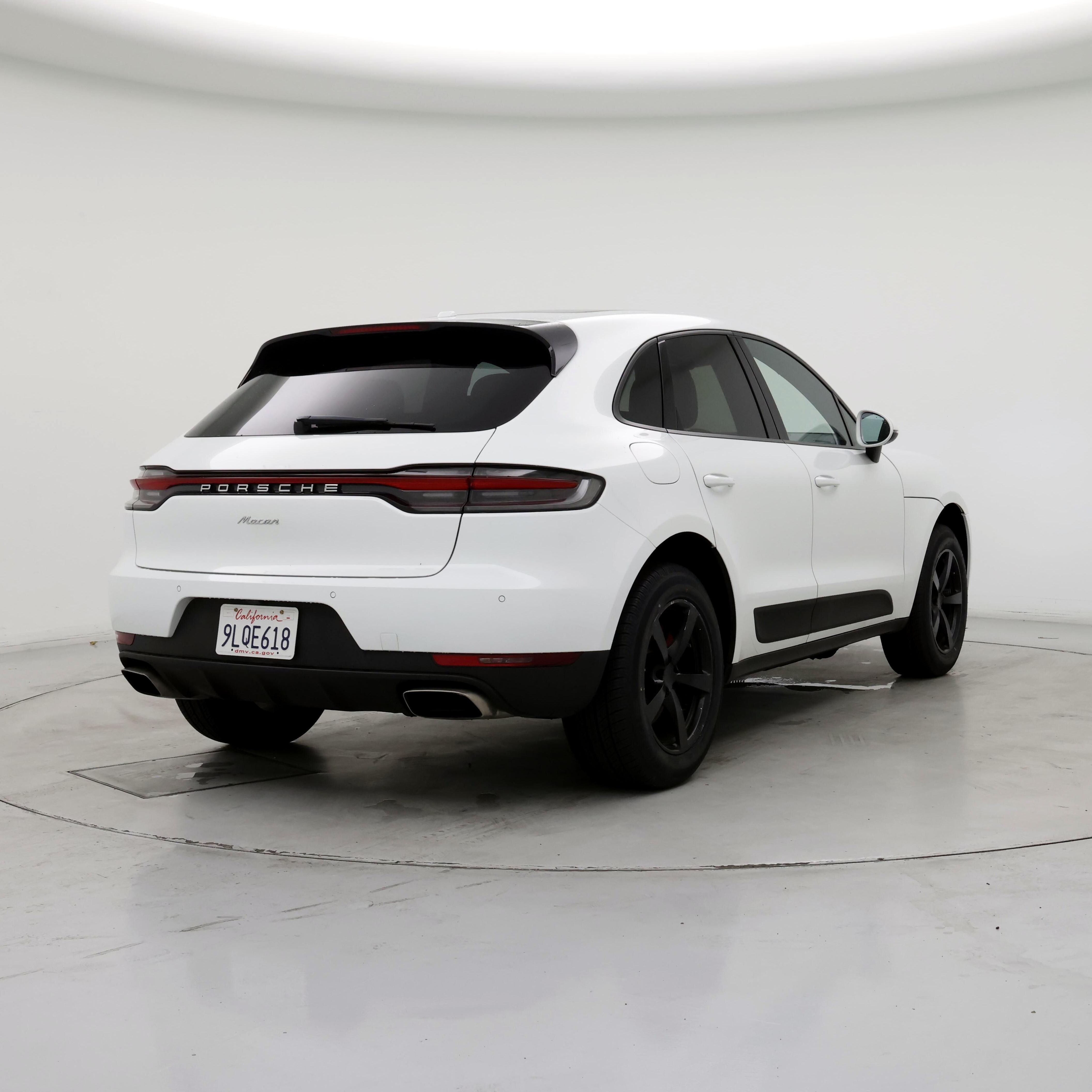 Thumbnail: 2020 Porsche Macan - 8