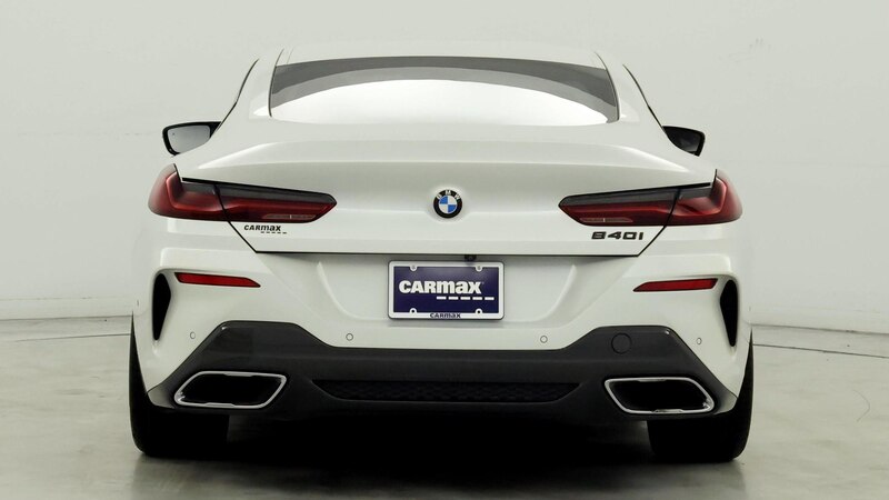 2022 BMW 8 Series 840i 6