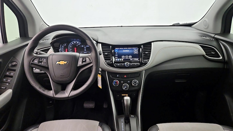 2021 Chevrolet Trax LT 9