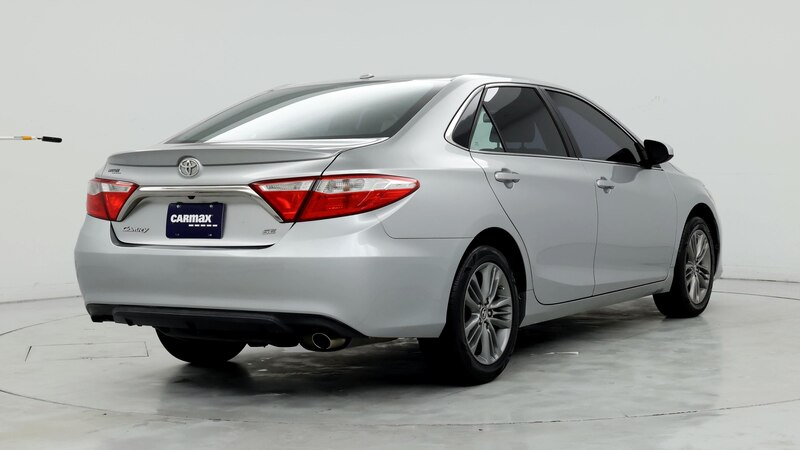 2015 Toyota Camry SE 8