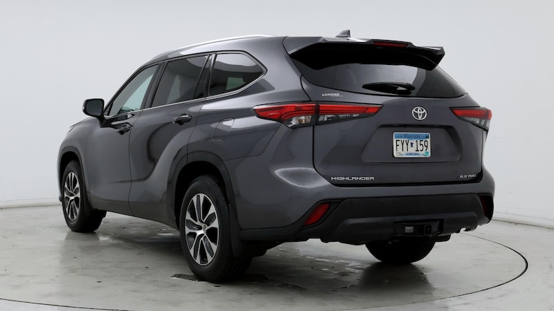 2021 Toyota Highlander XLE 2