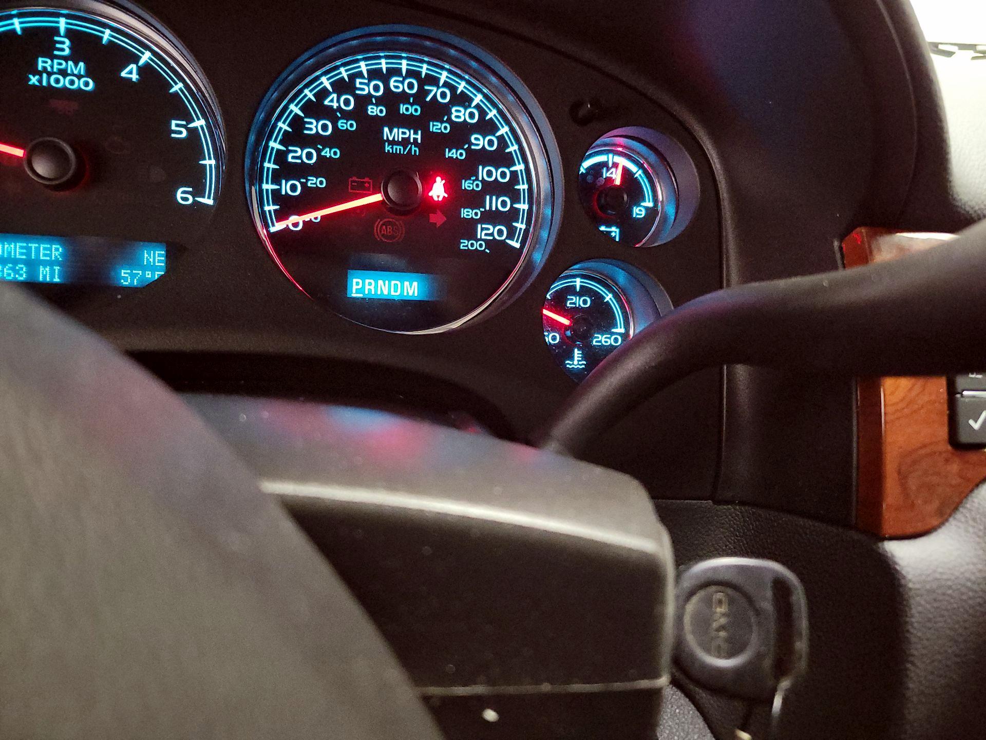 Thumbnail: 2013 GMC Yukon - 17