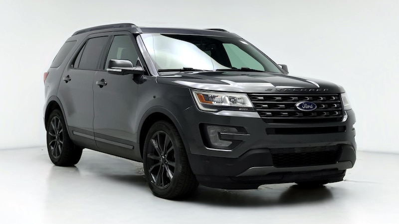 2017 Ford Explorer XLT Hero Image