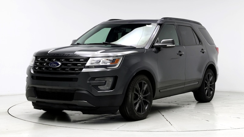 2017 Ford Explorer XLT 4