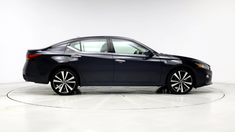 2021 Nissan Altima Platinum 7