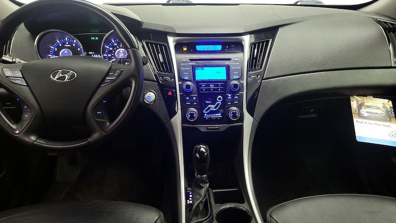 2013 Hyundai Sonata Limited 9