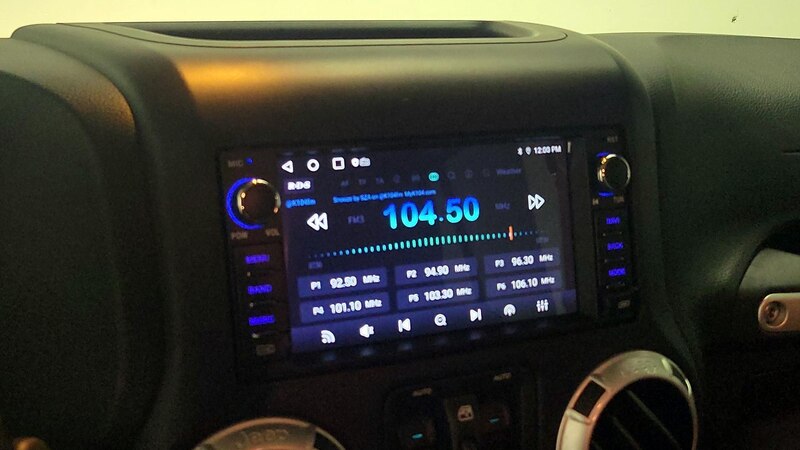2014 Jeep Wrangler Unlimited Sahara 13