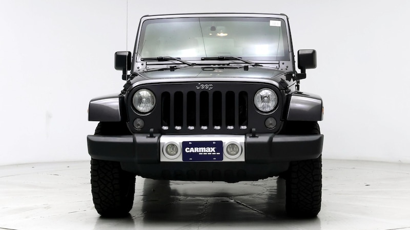 2014 Jeep Wrangler Unlimited Sahara 5