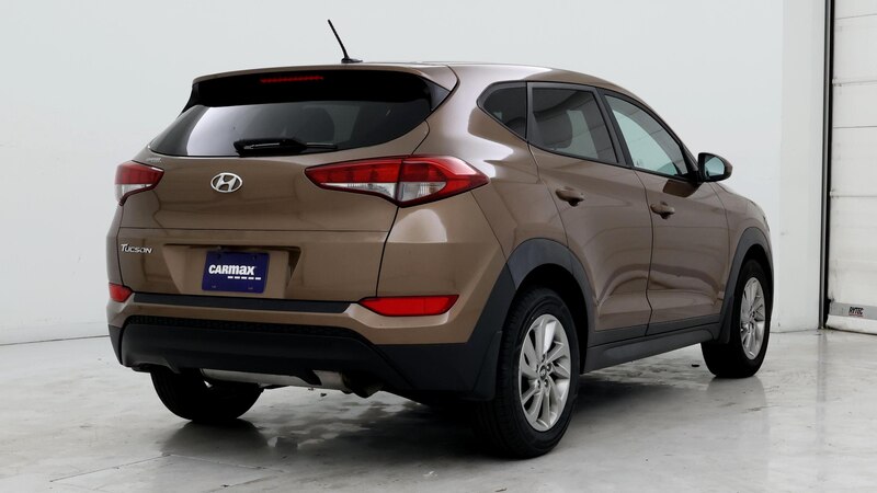 2016 Hyundai Tucson SE 8