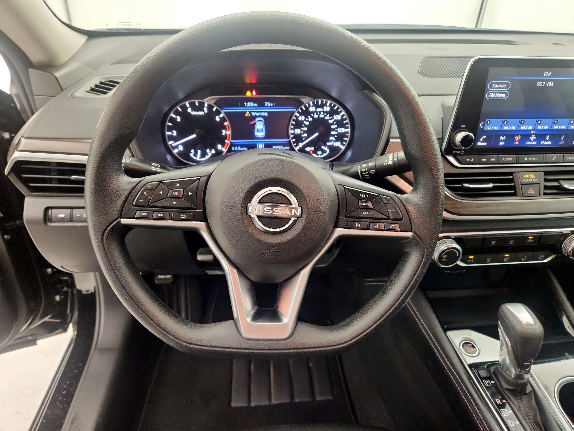 Thumbnail: 2023 Nissan Altima - 10