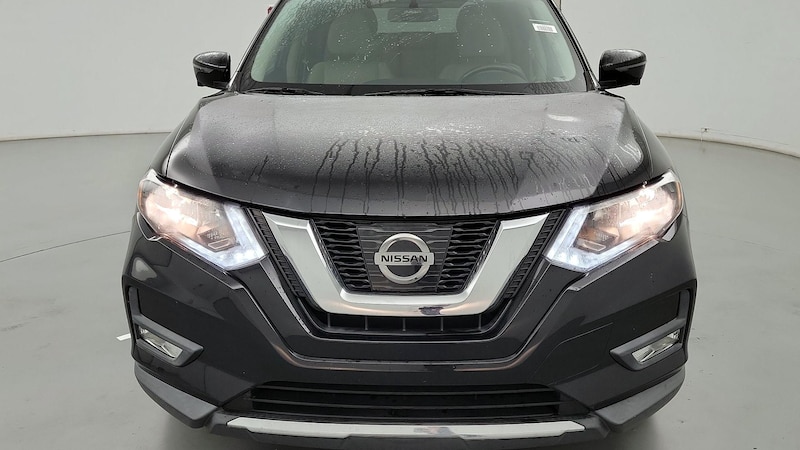 2017 Nissan Rogue SV 2