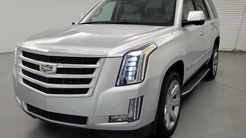 2017 Cadillac Escalade Luxury 3