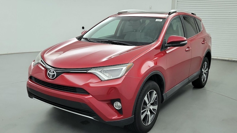 2016 Toyota RAV4 XLE 3