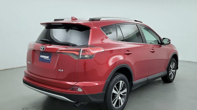 2016 Toyota RAV4 XLE 5