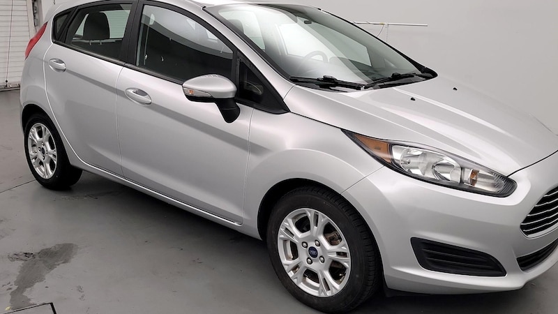 2016 Ford Fiesta SE Hero Image