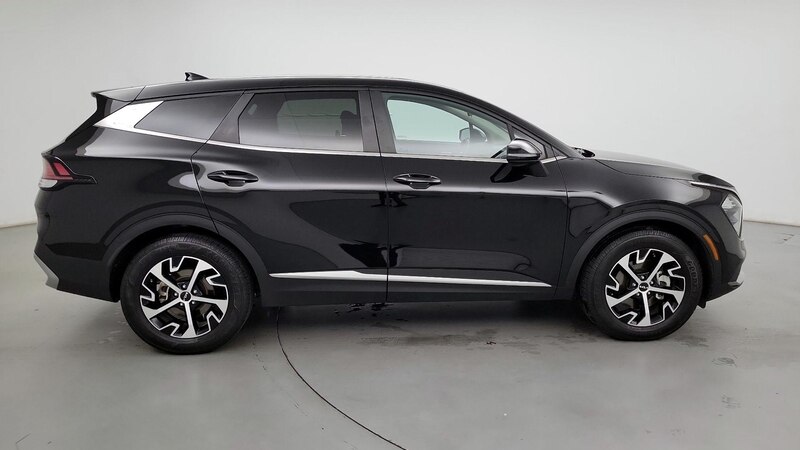 2023 Kia Sportage EX 4