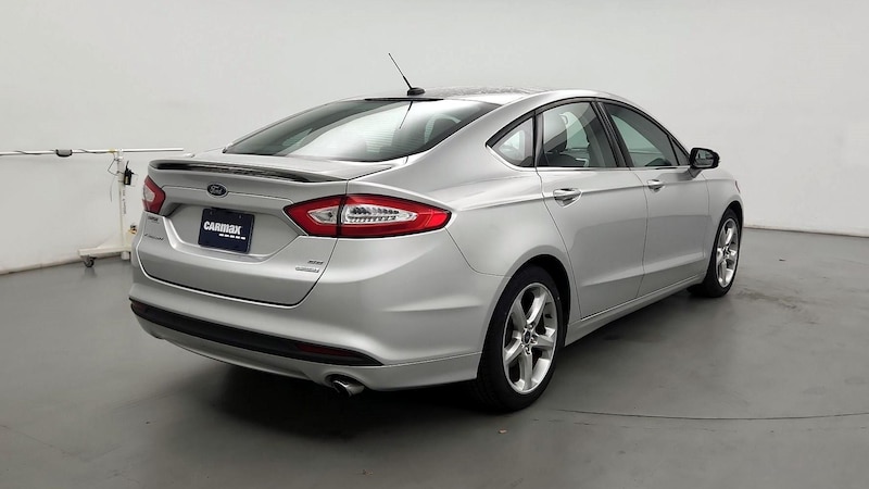 2016 Ford Fusion SE 5