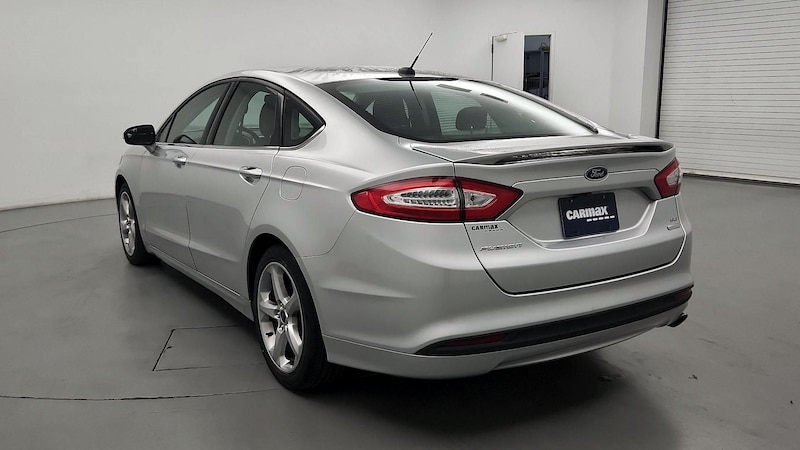 2016 Ford Fusion SE 7