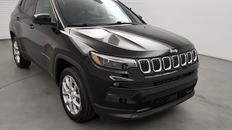 2023 Jeep Compass Latitude Hero Image