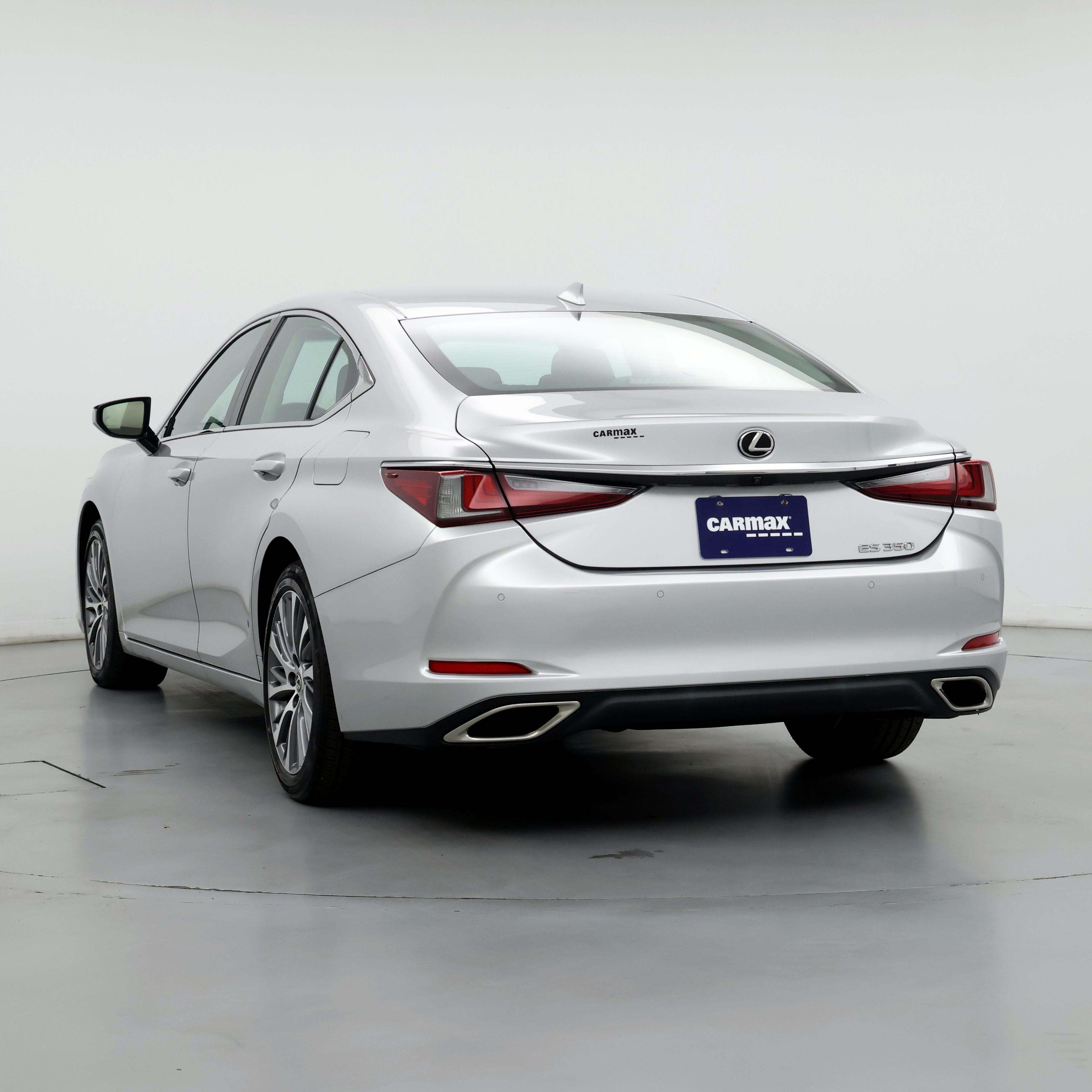 Thumbnail: 2019 Lexus ES - 2