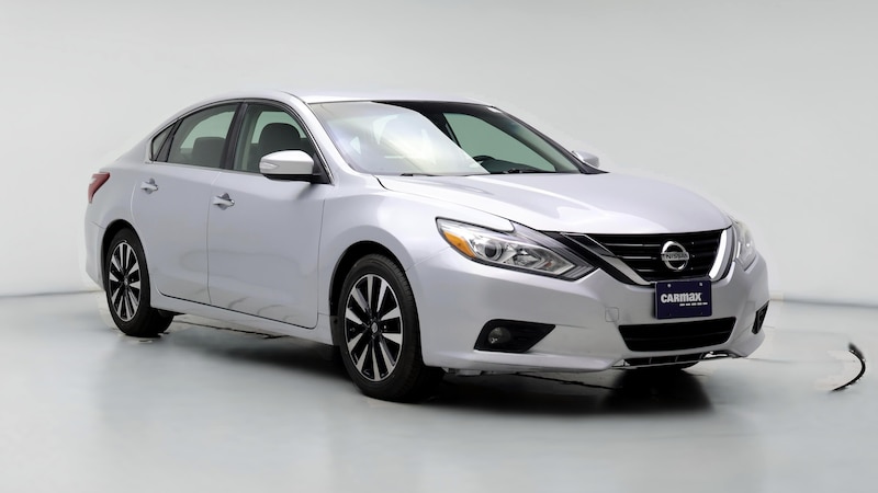 2018 Nissan Altima SL Hero Image