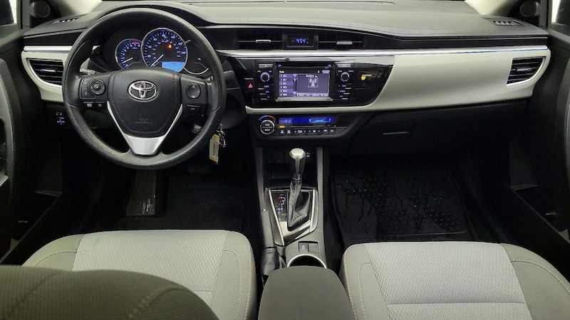 2016 Toyota Corolla LE 9