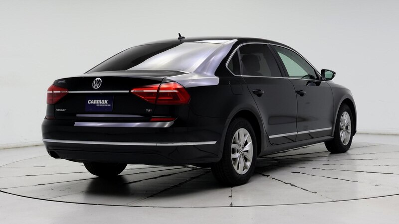 2016 Volkswagen Passat S 8