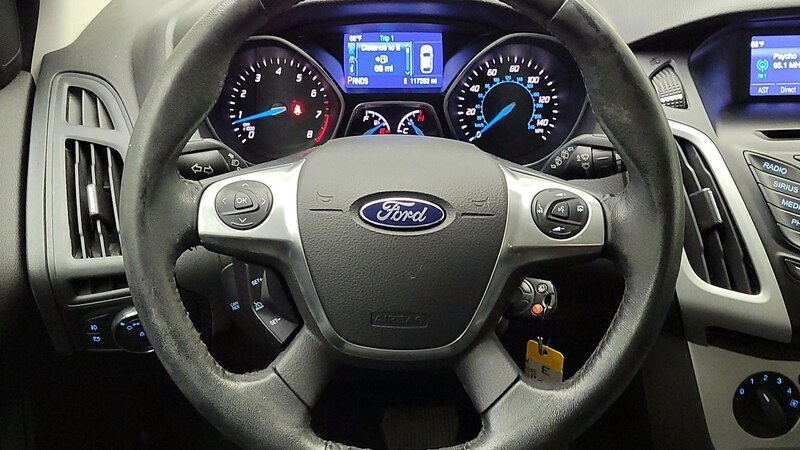 2014 Ford Focus SE 10