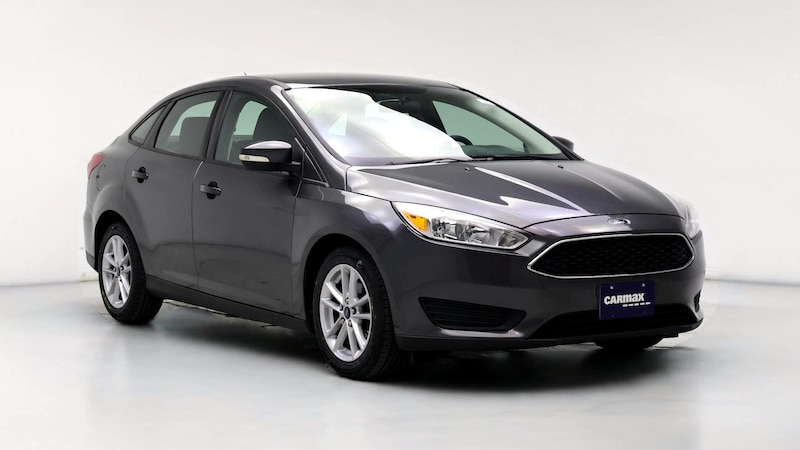 2015 Ford Focus SE Hero Image