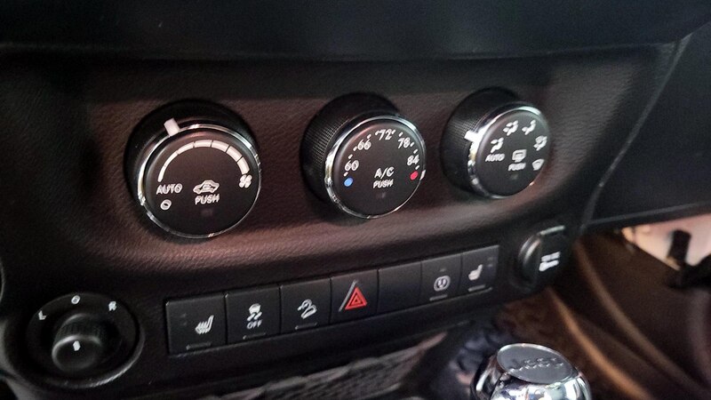 2017 Jeep Wrangler Sahara 15