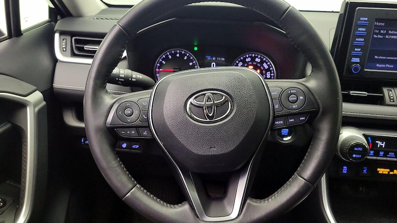 2019 Toyota RAV4 XLE Premium 10