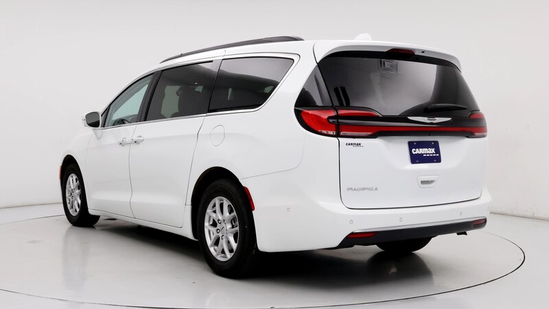 2022 Chrysler Pacifica Touring L 2