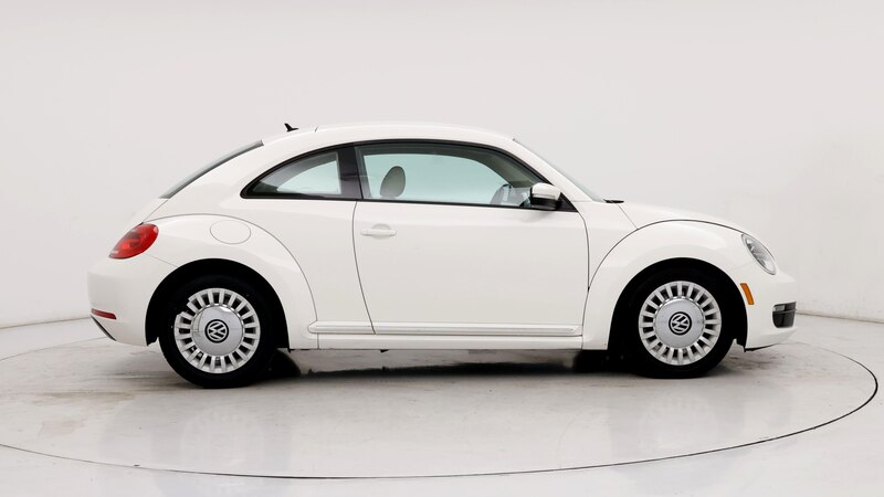 2013 Volkswagen Beetle  7