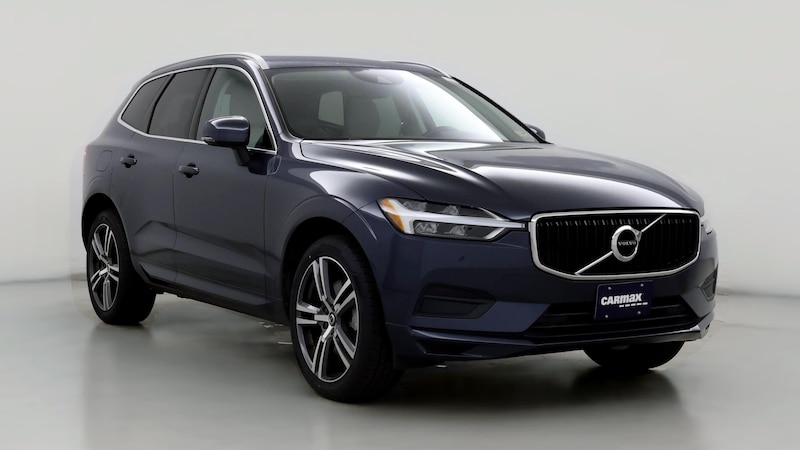 2020 Volvo XC60 T6 Momentum Hero Image