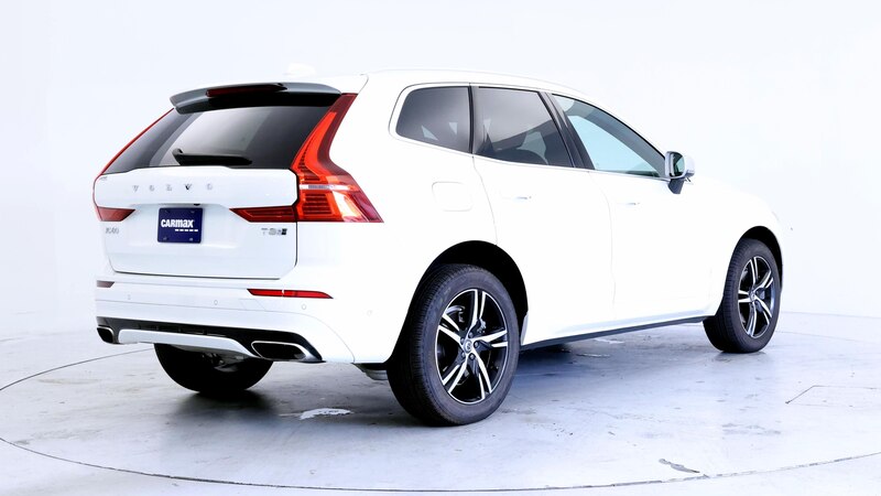 2019 Volvo XC60 Recharge Core 8