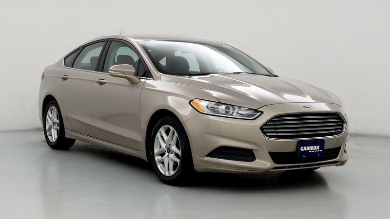 2015 Ford Fusion SE Hero Image