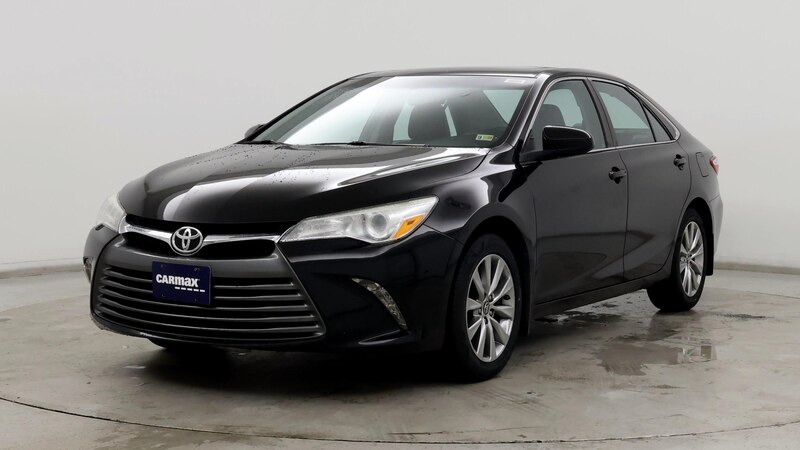 2017 Toyota Camry XLE 4