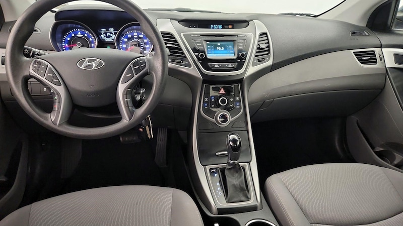 2016 Hyundai Elantra SE 9