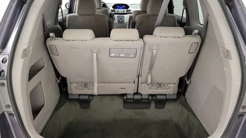 2016 Honda Odyssey LX 21