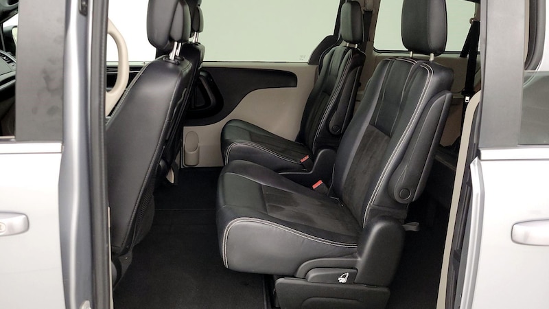 2019 Dodge Grand Caravan SXT 19