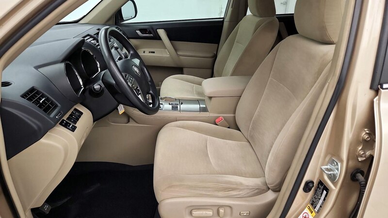 2013 Toyota Highlander Plus 11