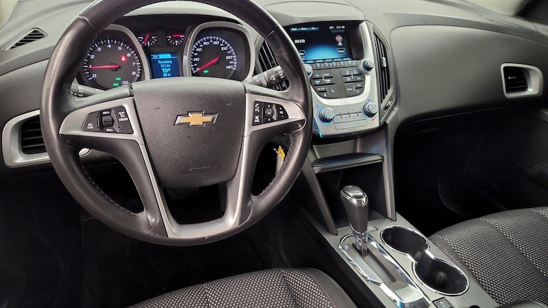 2017 Chevrolet Equinox LT 9