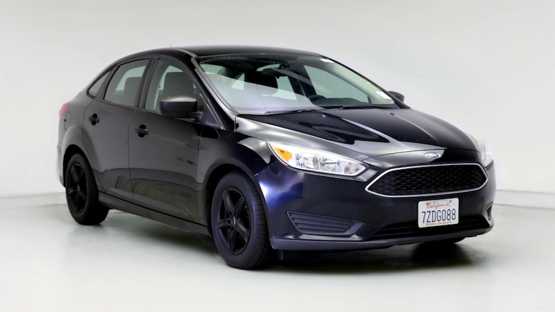 2017 Ford Focus S Hero Image