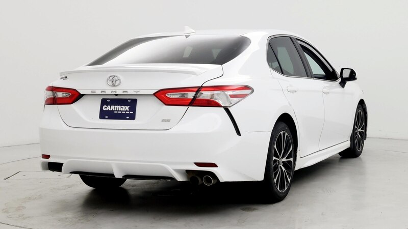 2020 Toyota Camry SE 8