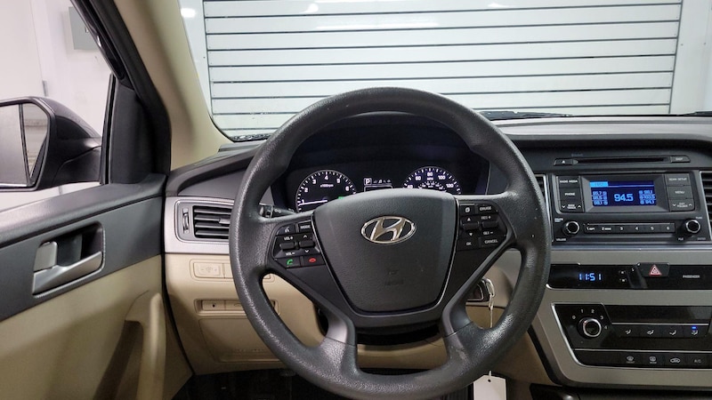 2015 Hyundai Sonata SE 10