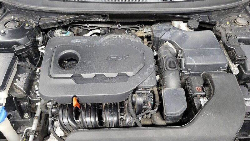 2015 Hyundai Sonata SE 18