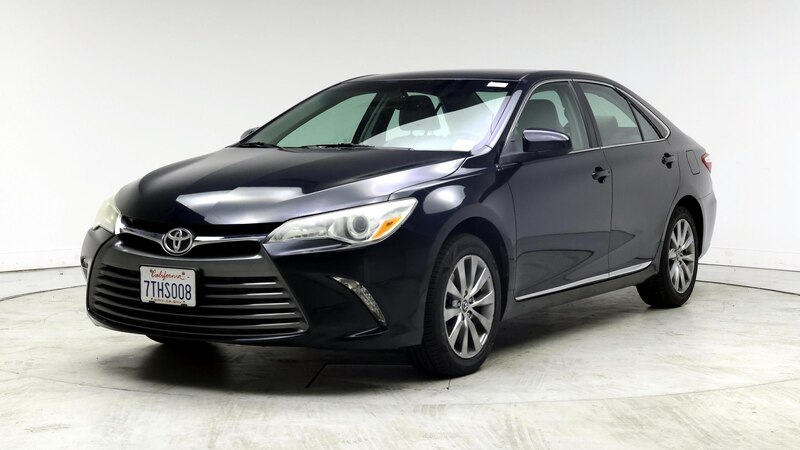 2016 Toyota Camry XLE 4