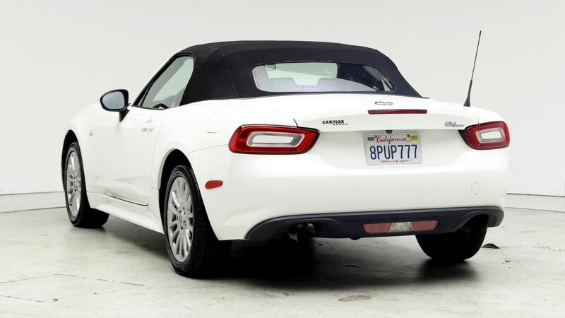 2019 Fiat 124 Spider Classica 2