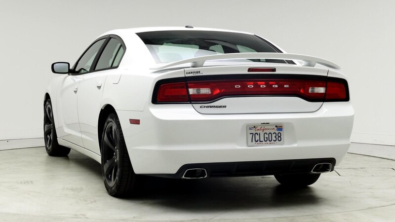 2014 Dodge Charger SXT 2